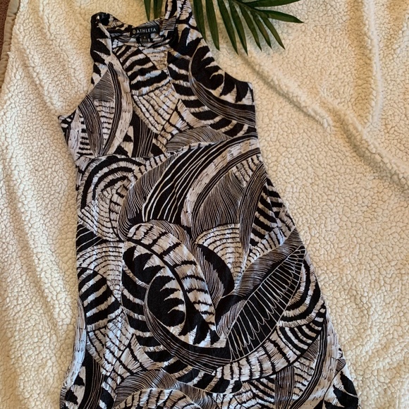 ATHLETA Santorini Printed High Neck Dress Small - Picture 2 of 7